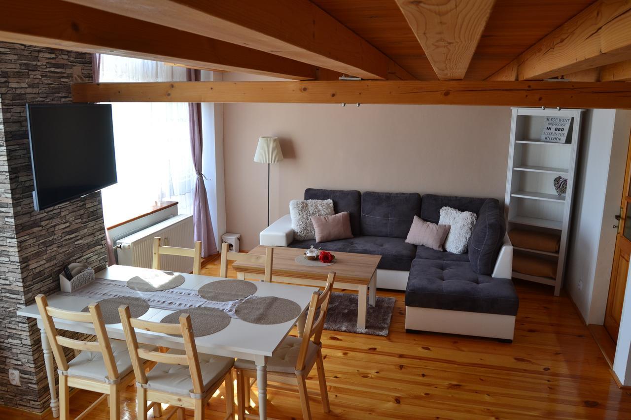 Apartment Lucy วิสโซเค ดาตรี ภายนอก รูปภาพ